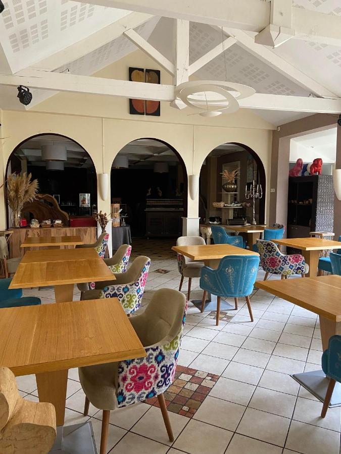 Logis Hotel Restaurant Chez Nous Sainte-Croix  Екстер'єр фото